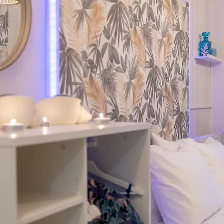 Apartment Koper House - Cozy & Tropical Oasis Steps From The Center *