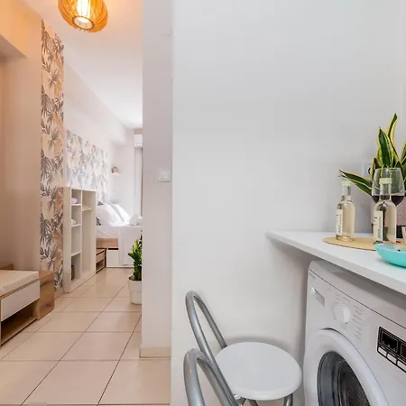 Apartment Koper House - Cozy & Tropical Oasis Steps From The Center